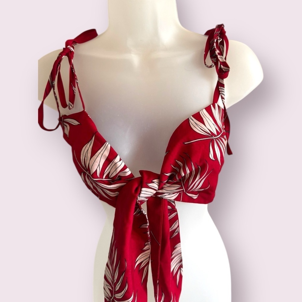 SHEIN Red Leaf Print Bralette Crop Top Tie Front Adjustable Straps Size S - Picture 4 of 5